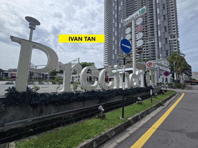 2 sty Commercial Shop | PRECINCT 10 Tanjung Tokong Many Parking Space 1