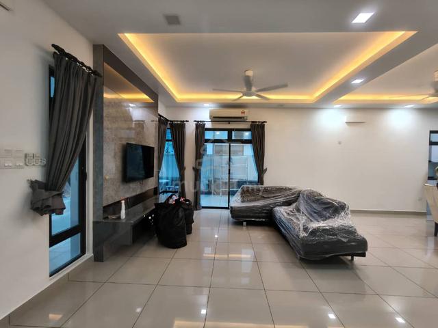 Skudai Renovated 3storet Cluster House @Mutiara Mas 1
