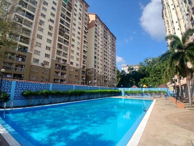 Lakeview Apartments 1