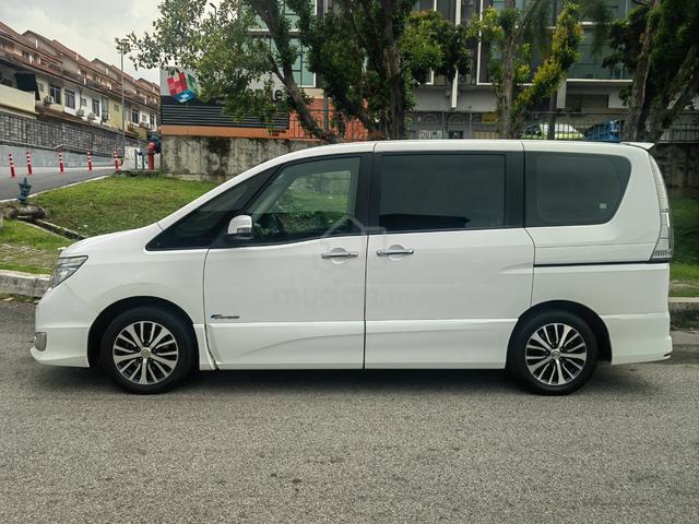 Nissan SERENA 2.0 S-HYBRID H/WAY STAR FULOAN DATO - 2