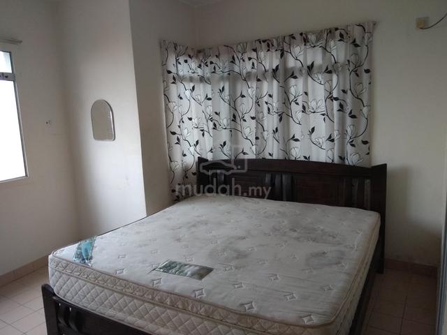 Perdana Exclusive Condo 1