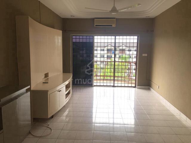 Selesa Puteri Condominium 1