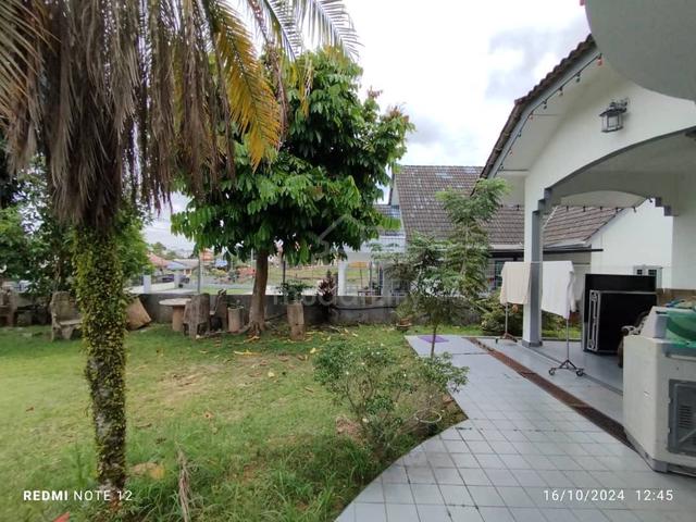 Rumah Banglo NonBumi Lot Jln Anggerik Kg Istana Batu Pahat for Sale! 5