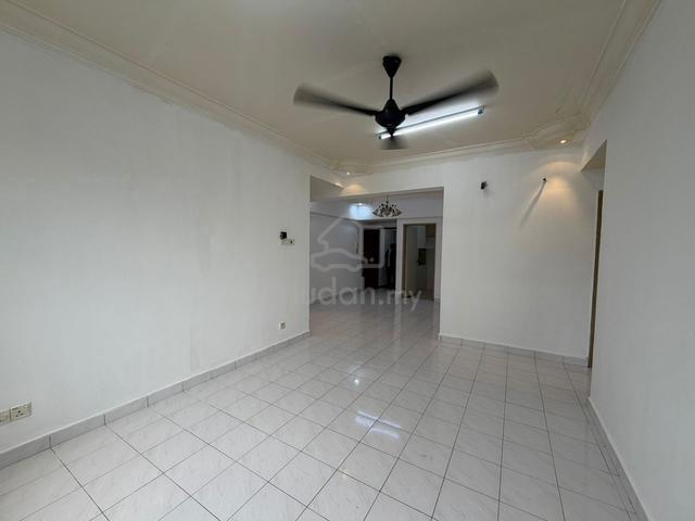Persiaran Tanjung Apartment 1
