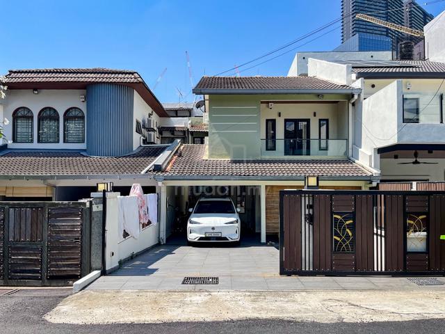 Freehold +Reno +Gated Guarded Double Storey Superlink Taman SA Bangsar 1