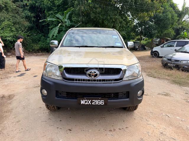Toyota HILUX 2.5 G FACELIFT 4x4 (M)-08 - 2