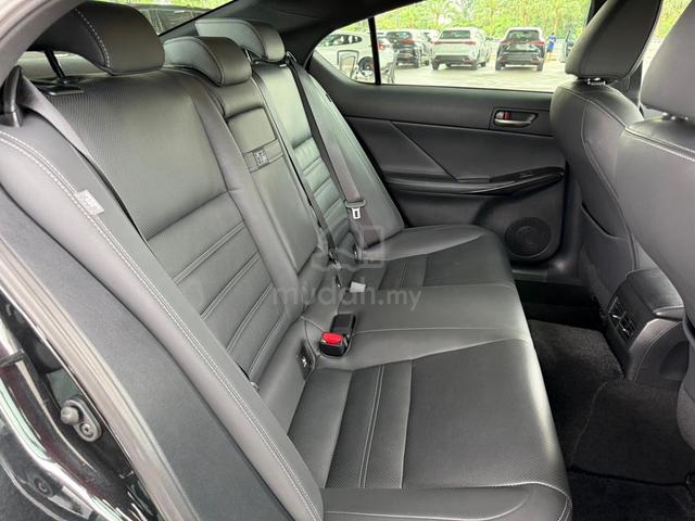 2023 Lexus IS300 2.0 VERSION L (A) - 3
