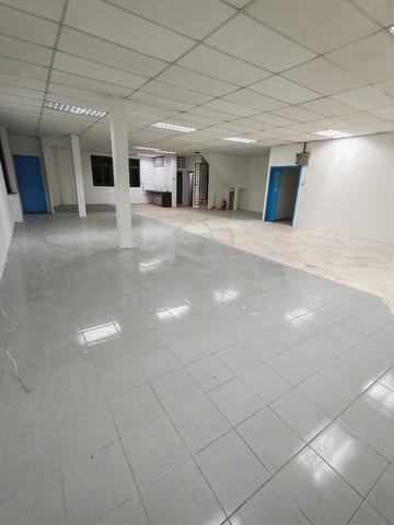 Corner lot Office Taman Sri Seri Gombak Batu Caves 1