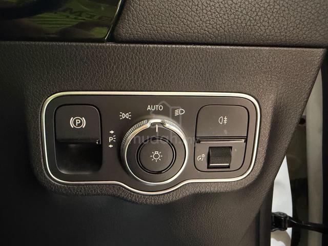 2022/23 Mercedes Benz GLA250 2.0 AMG LINE (A) - 5
