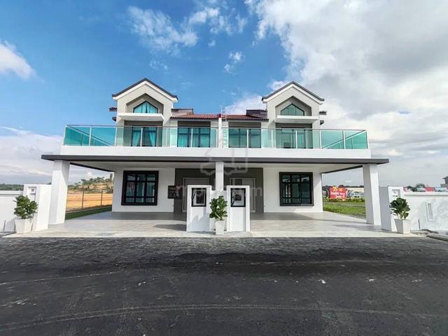 Full Loan Gated Guarded 2 Storey Semi D Ayer Keroh 1