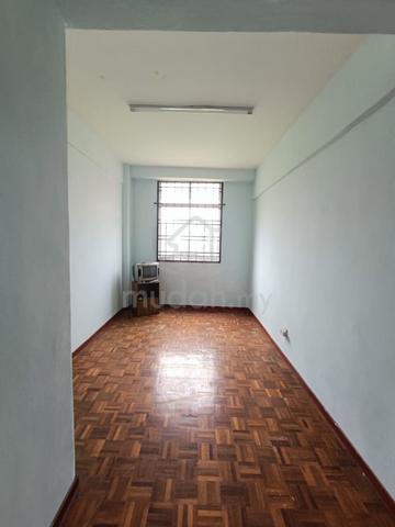 Sri Selera Court Apartment 5