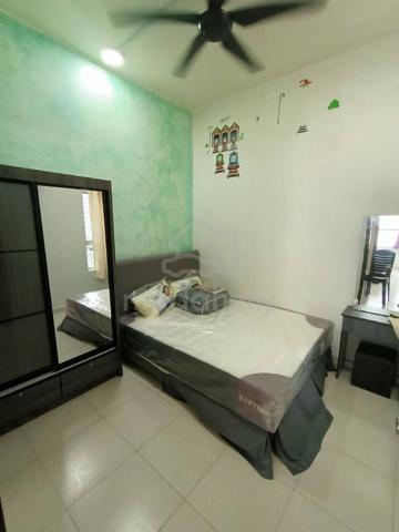 Male room for rent at Suriamas Suite @ Larkin JB 1