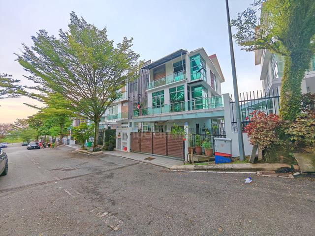 [TERMURAH] Semi-D 3 Storey Villa Laman Cahaya TTDI KL.36% Below Market 1