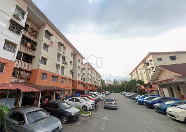 Pangsapuri Cempaka (Bukit Puchong 2) 1