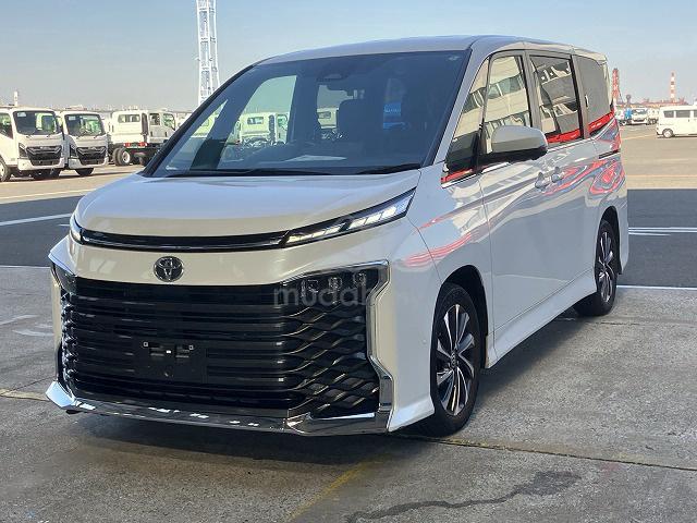 (BEST DEAL) Toyota Voxy 2.0 S-Z (7 SEATER) 2024 - 2