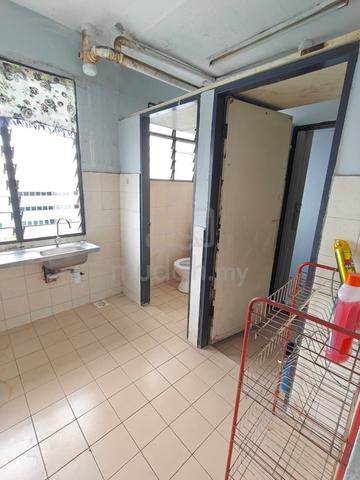 Desa Mentari Flat (Block 4) 1