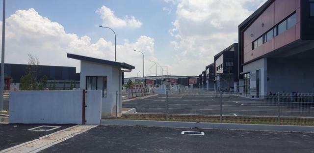 Double Story Factory at Bandar Bukit Raja Industrial for Rent 5