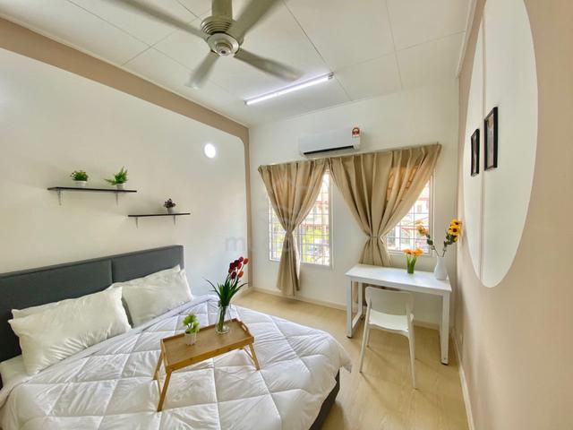 Middle Bedroom Landed House, BK4, Puchong, Fully Furnished, FOR RENT 1