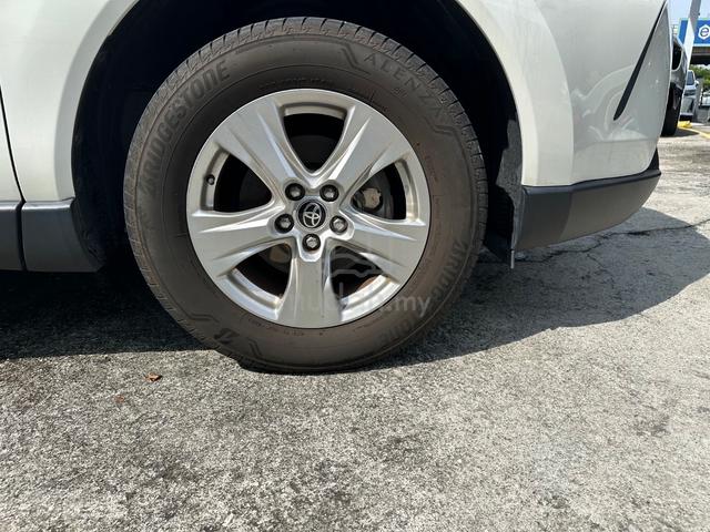 Cheapest In Town 2022 Toyota HARRIER 2.0 S - 2