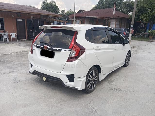 2015 Honda JAZZ 1.5 V (A) (LOAN KEDAI) - 5
