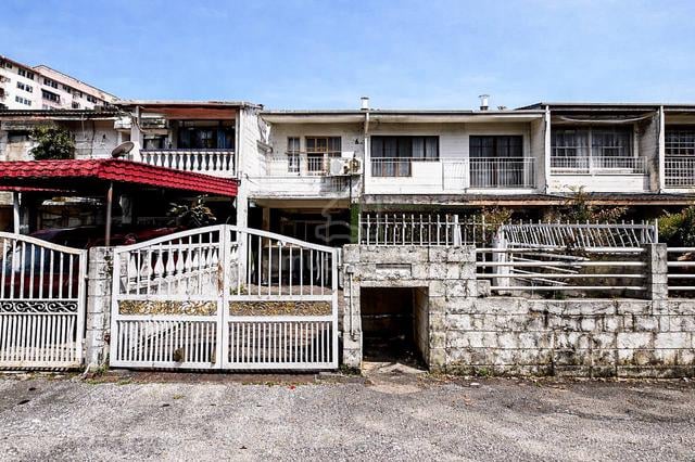 RM250K Below Market - Double Storey Taman Desaria PJS 5 Petaling Jaya 1