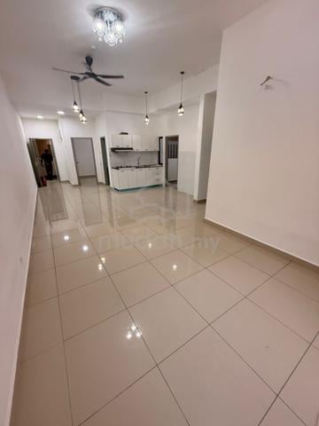 Avia Plus, Bandar Country Homes 1