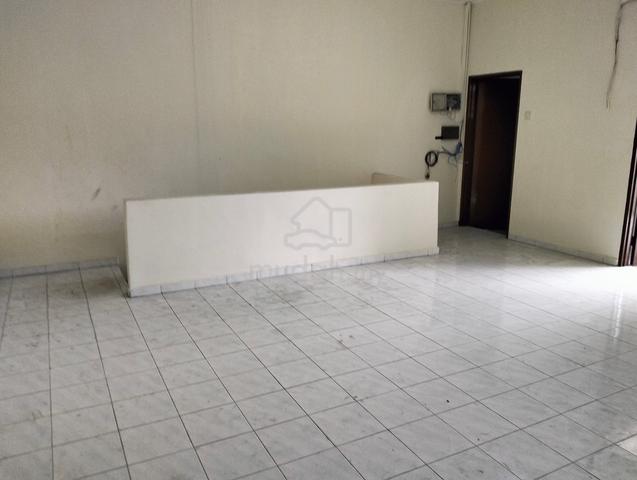 New Paint, RENOVATED Shop Lot ~ MiTC, Mydin, Sk/ SMK Ayer Keroh 1