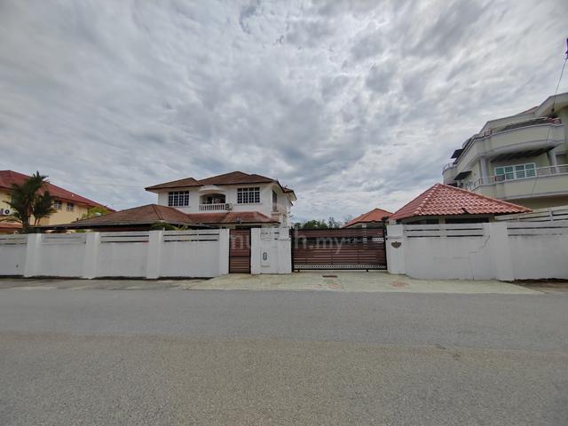 [FULLY FURNISHED] Banglo Mewah 2 Tingkat di Taman Elit Ibai Golf K.TRG 1