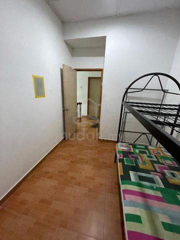 Room for rent 5