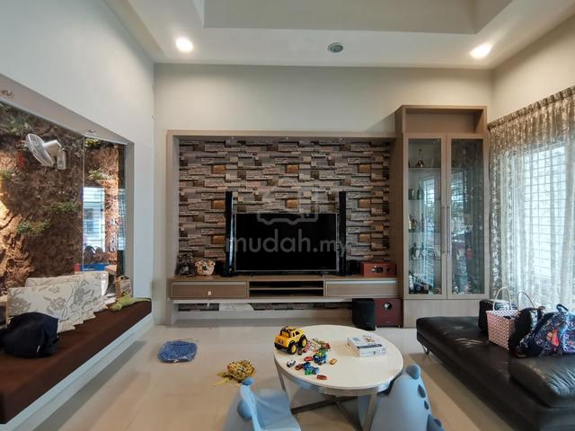 Cheap Nice 2.5 Storey Terrace House at Taman Oasis Cheras for Sale 1