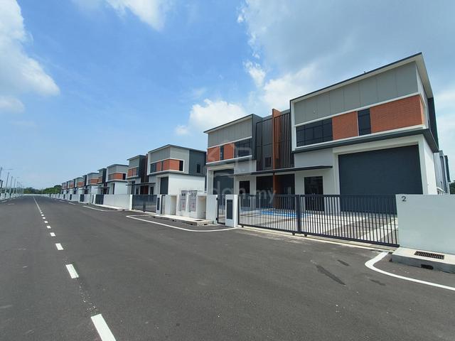 1.5 Storey Semi-D Factory For Sale at Asas Jaya Permatang Tinggi 1