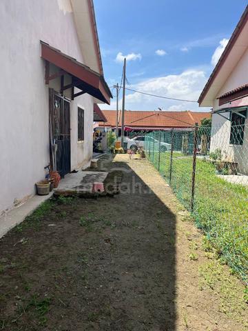 30x70 with Land End Lot Single Storey Taman Nusari Bayu, Sendayan 1