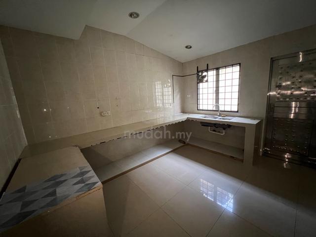 Double Storey Terrance House SS5 / PJ / Kelana Jaya / Freehold / Sales 1