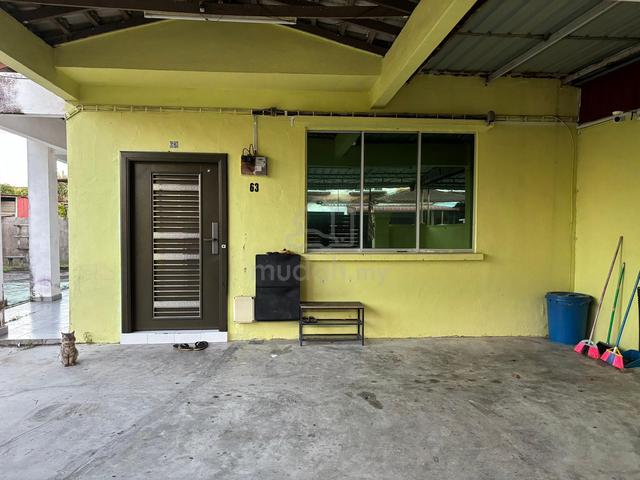 coner lot Jalan Serindit Taman Scientex 1