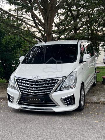 2018 Hyundai GRAND STAREX 2.5 ROYALE FACELIFT (A) - 1