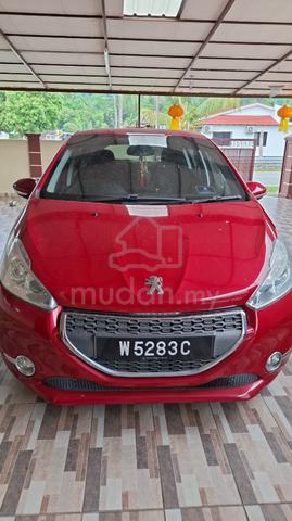 2013 Peugeot 208 1.6 VTi ALLURE (A) - 1