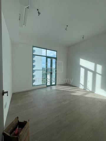 Bay Suites 1