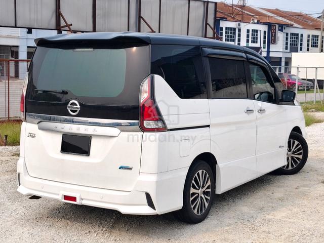 2018 Nissan Serena 2.0 Full Spec 5-YRS Warranty - 2