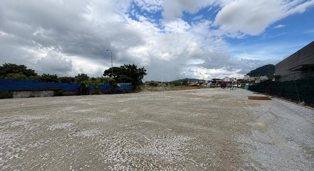 Roadside Commercial Land 83,460sf Jalan Kuching For Rent 1