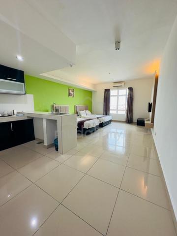 Viana Court (De Viana) 1