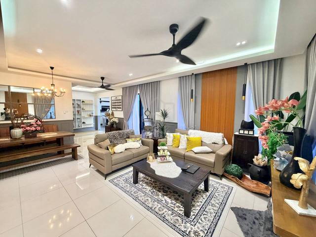 End Lot Bandar Dato Onn Renovated Double Storey Terrace 1