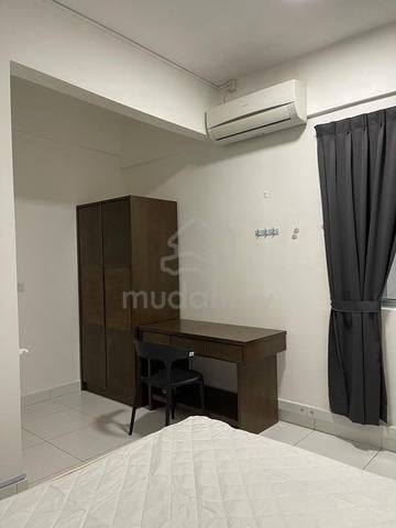 FULLY FURNISHED MEDIUM ROOM ELIT HEIGHTS,Bayan Baru 1
