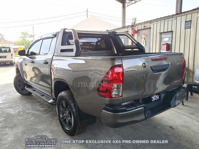 2022 Toyota HILUX 2.4 E MY20 (A) - 4