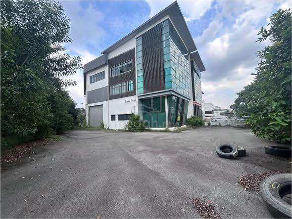 3 Storey Semi Detach Factory Warehouse Seksyen 33 Shah Alam 1