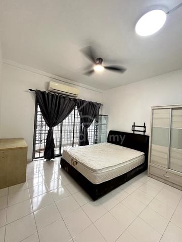 Medium Room @ Sri Putramas, Jalan Kuching 1