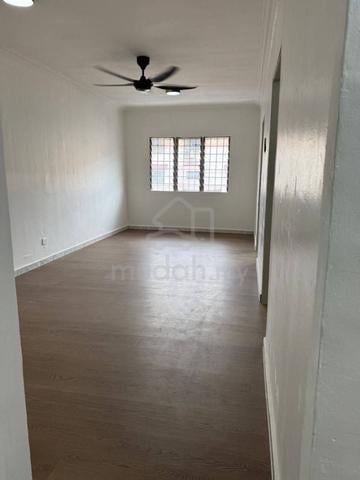 Apartment Idaman 1
