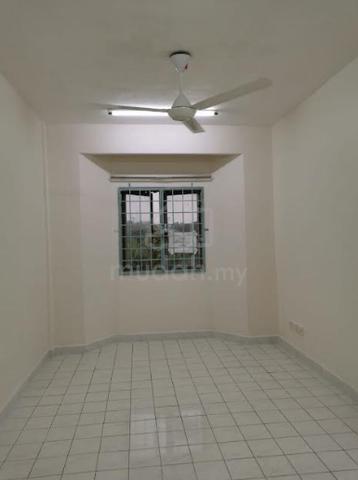 Sri Angkasa Apartment (Shah Alam) 3