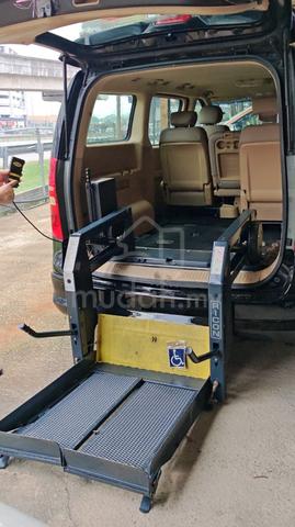 2010 HYUNDAI GRAND STAREX 2.5 CRDi WHEELCHAIR LIFT - 2