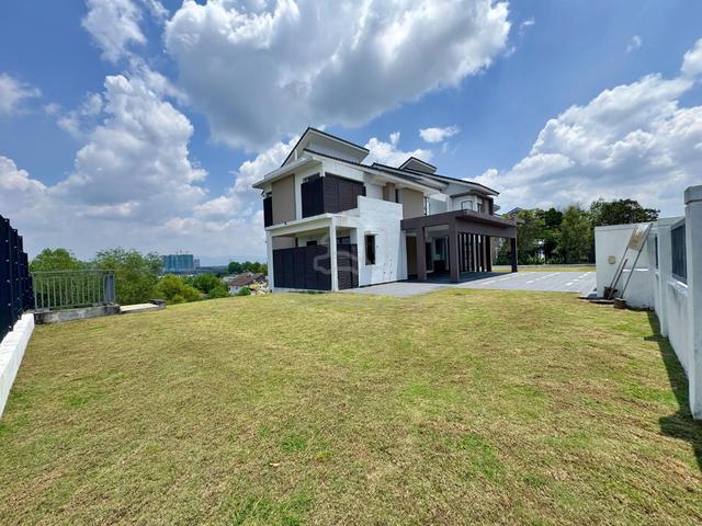 LUXURIOUS FREEHOLD Double Storey Bungalow Bandar Seri Putra Bangi 1