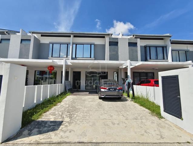 Bare Unit Residensi Lambaian 2 Double Storey Link Terrace Bangi 1
